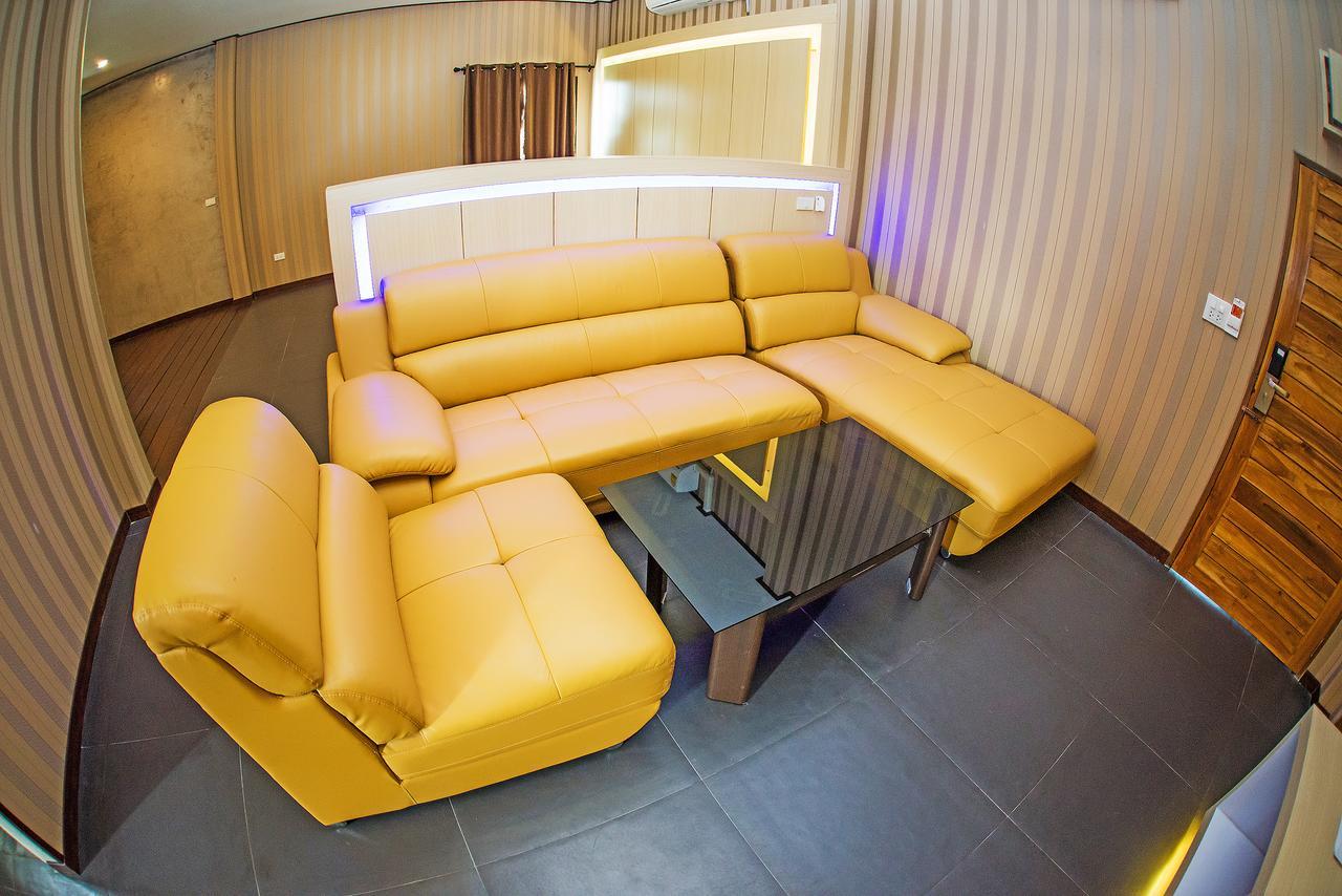 Отель Loft@Sima Накхонратчасима Экстерьер фото